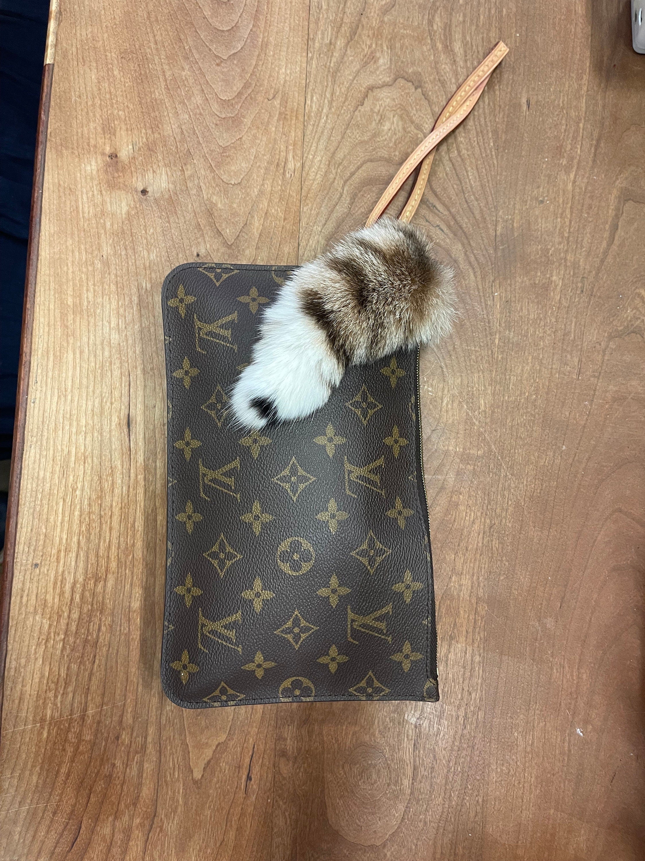 Lynx cat tail keychain bobcat real fur tanned fur gift ethically sourced tails