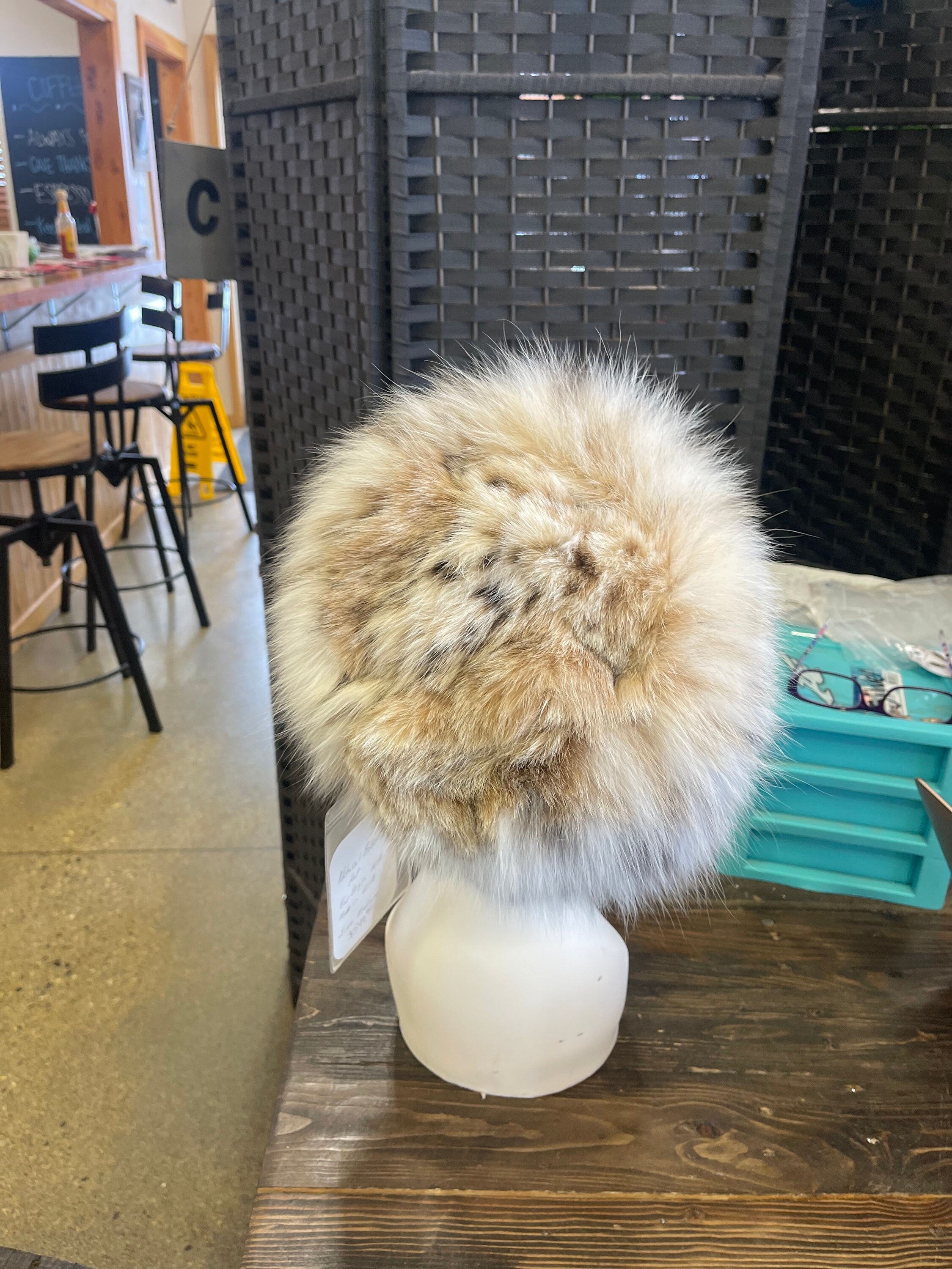Fur hat pillbox hat Beautiful soft lynx cat fur hat bobcat