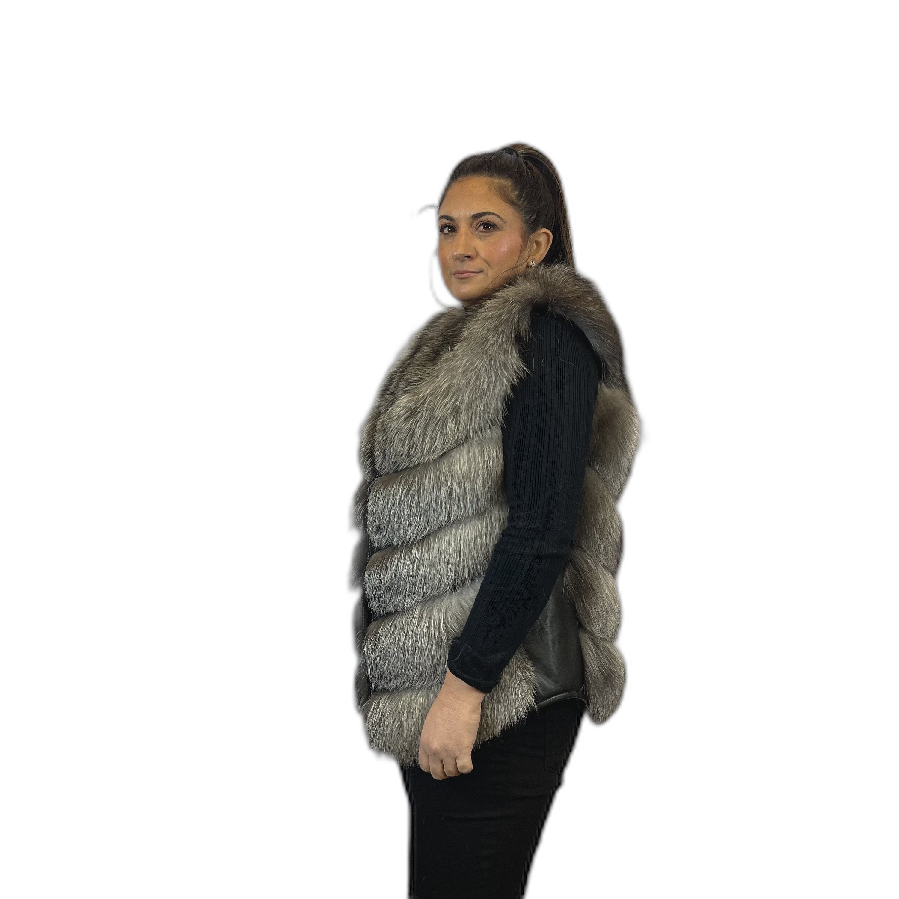 Fox fur jacket. Convertible jacket. Blue frost fox