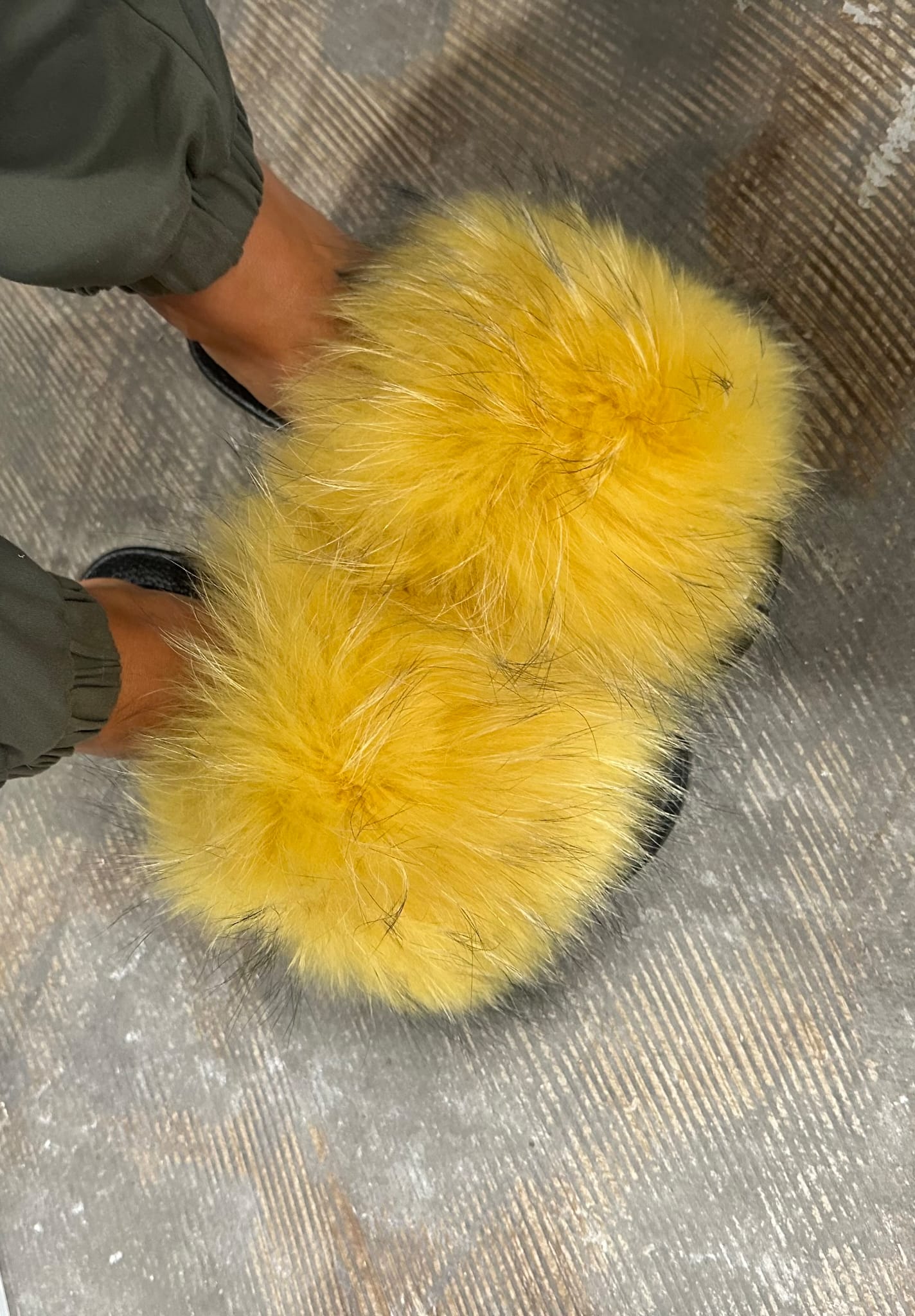Luxury Fur Slides – Soft Plush Slippers in Multiple Colors | Prestige Furs