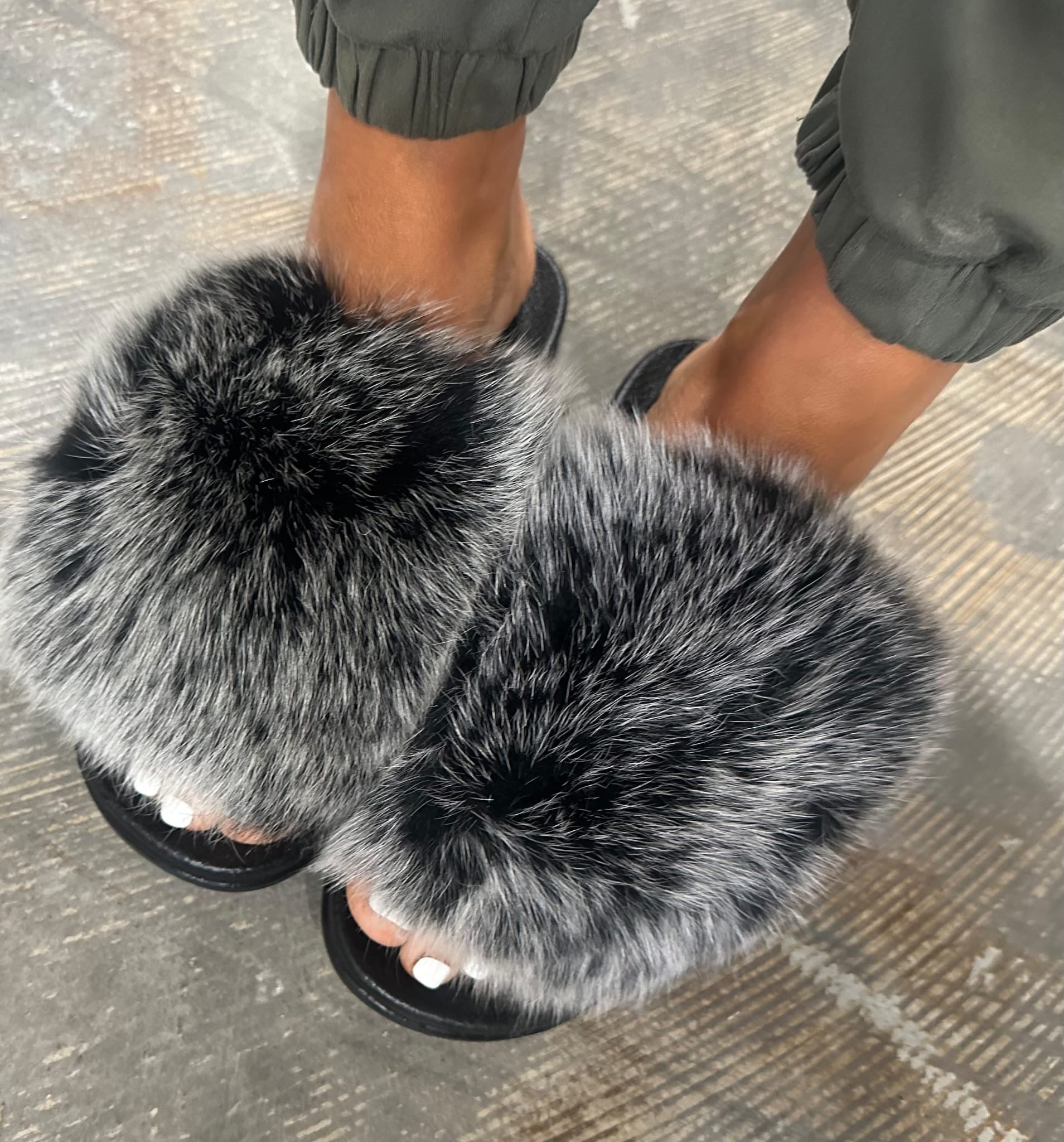Luxury Fur Slides – Soft Plush Slippers in Multiple Colors | Prestige Furs