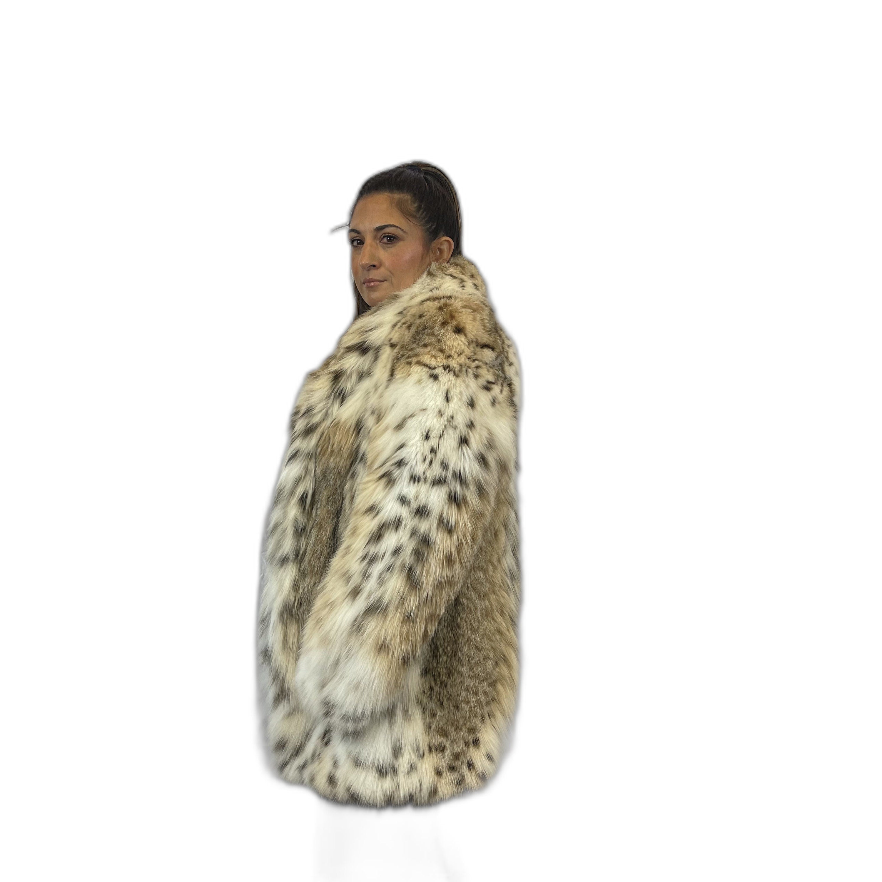 Lynx cat fur jacket. Beautiful soft silky Lynx cat jacket