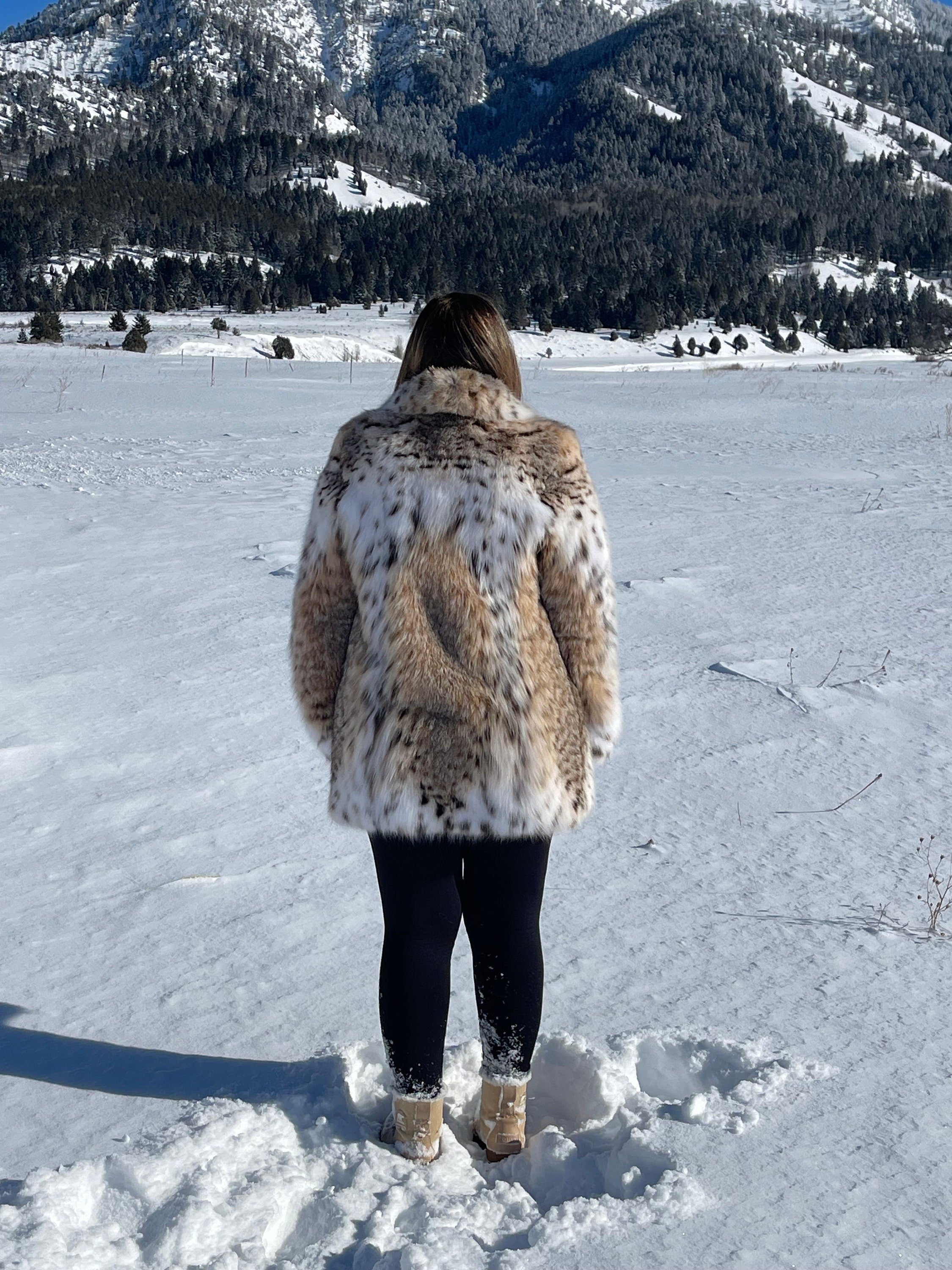 Lynx cat fur jacket. Beautiful soft silky Lynx cat jacket